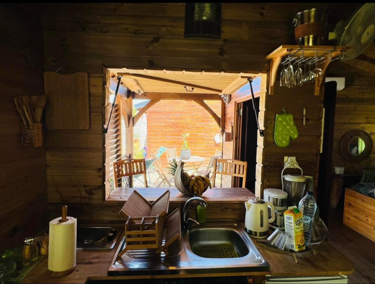 les gites du cocon Sainte-Rose Extérieur photo
